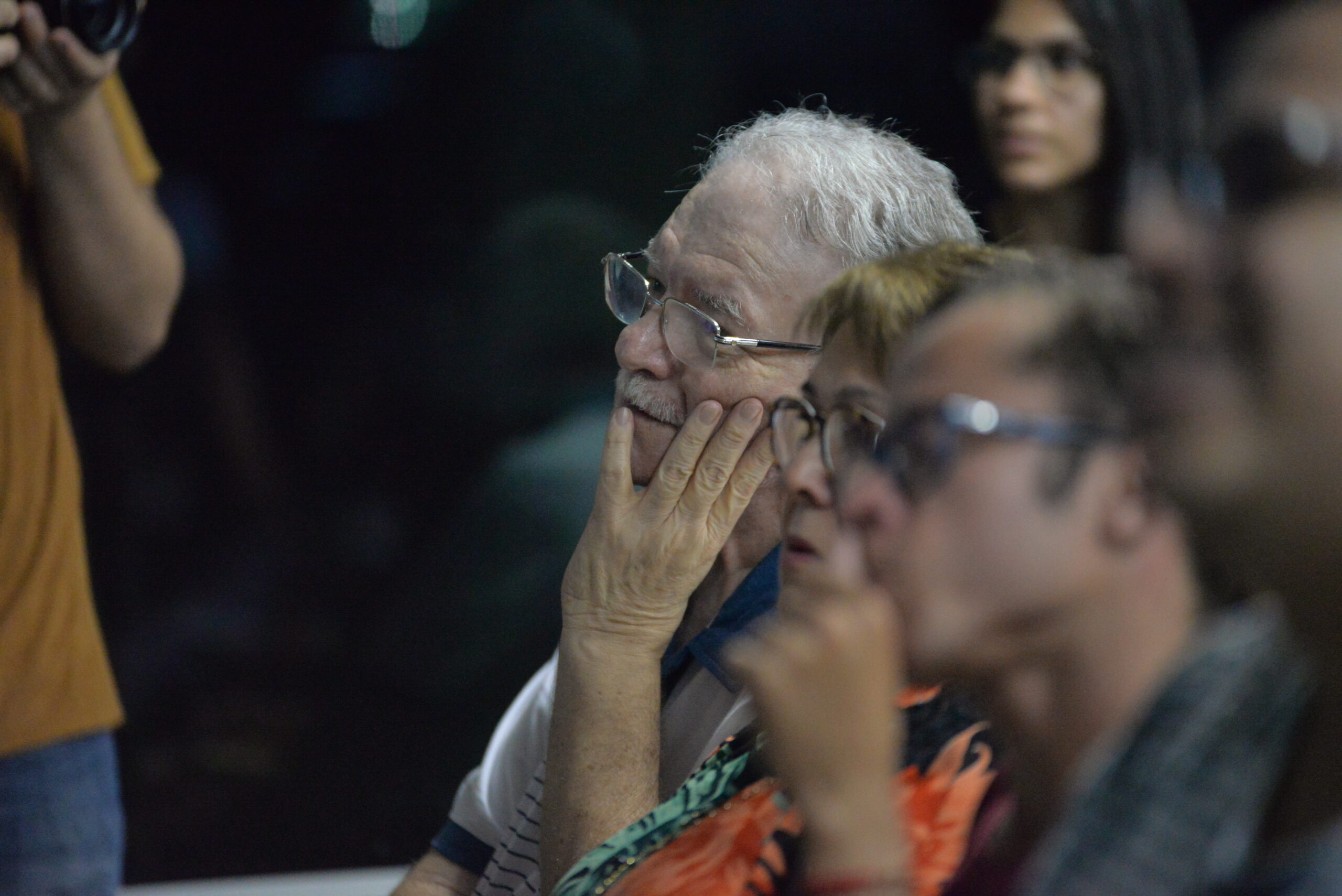 Contato: rostandmelo@gmail.com